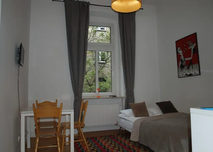 A&j Mostowa Old Town * Познань