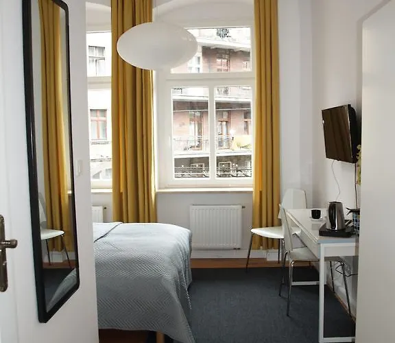 A&j Mostowa Old Town * Познань